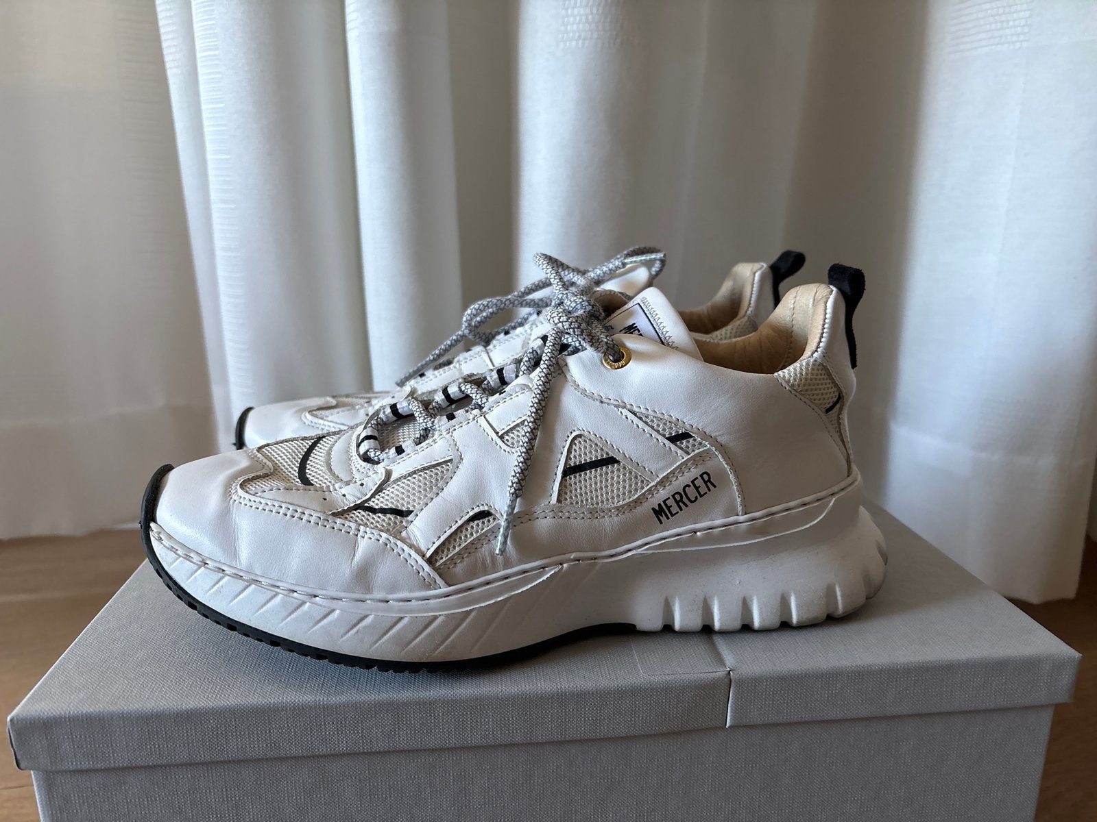 Mercer Amsterdam sneakers, Ophalen of Verzenden, Gedragen, Wit, Sneakers of Gympen