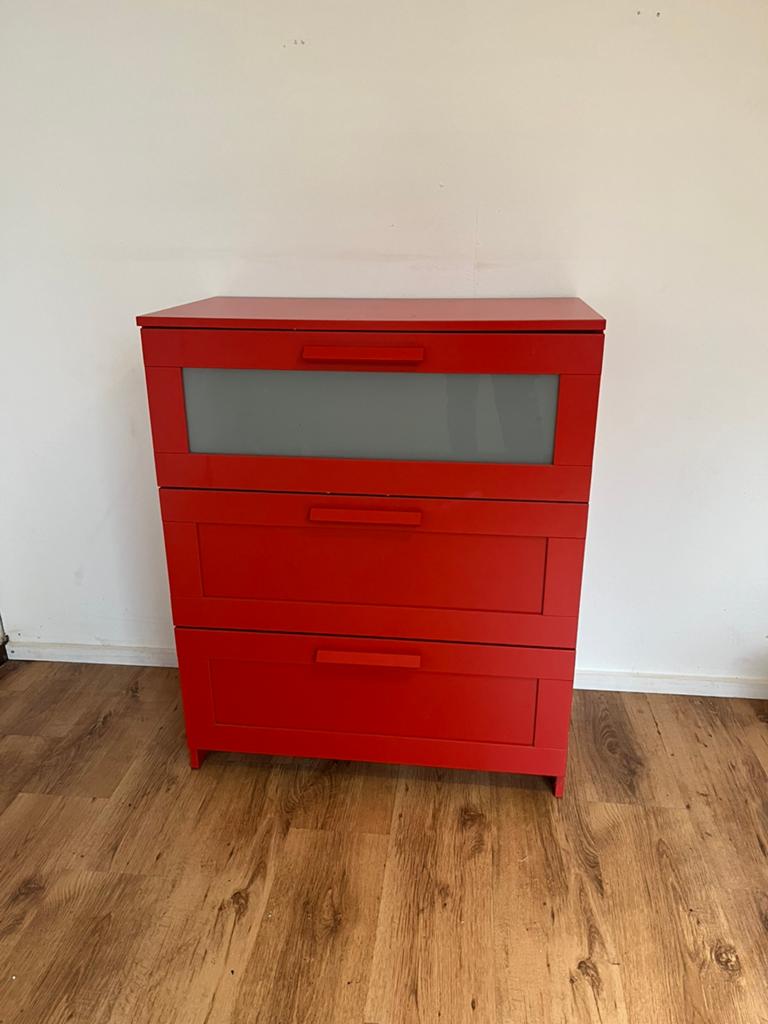 Mooie rode IKEA ladekast met 3 laden, Huis en Inrichting, Kasten | Ladekasten, Ophalen, Gebruikt, 50 tot 100 cm, 3 of 4 laden