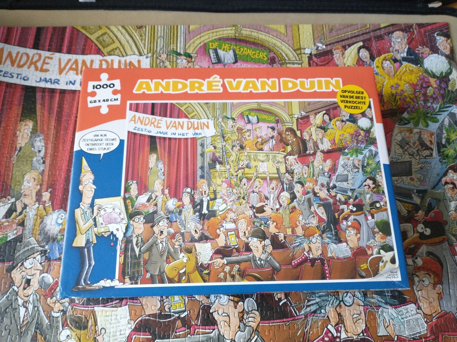 Andre van Duin puzzel 60 jaar in het vak 1000 stuks, Ophalen of Verzenden, 500 t/m 1500 stukjes