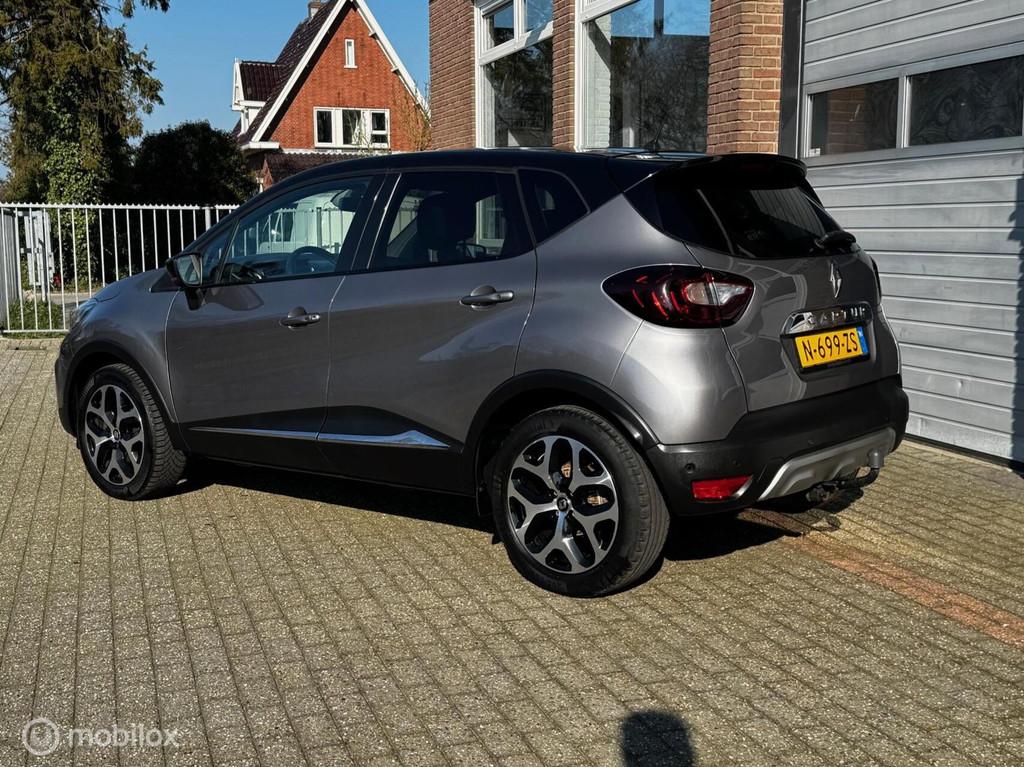Renault Captur 1.2 TCe AIRCO/NAVI/LEDER/TREKHAAK/LED, Voorwielaandrijving, 4 cilinders, 635 kg, Handgeschakeld
