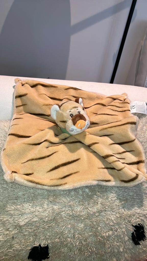 Kik tijger knuffeldoekje, Met label, Ophalen of Verzenden, Zo goed als nieuw, Middelgroot (20 tot 80 cm)
