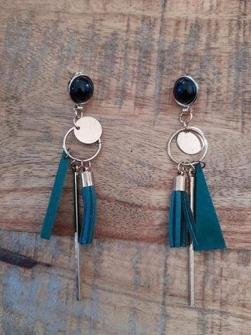 Elegante nieuwe oorbellen met kwastjes + geometrische vormen, Overige materialen, Hangers, Nieuw, Ophalen of Verzenden