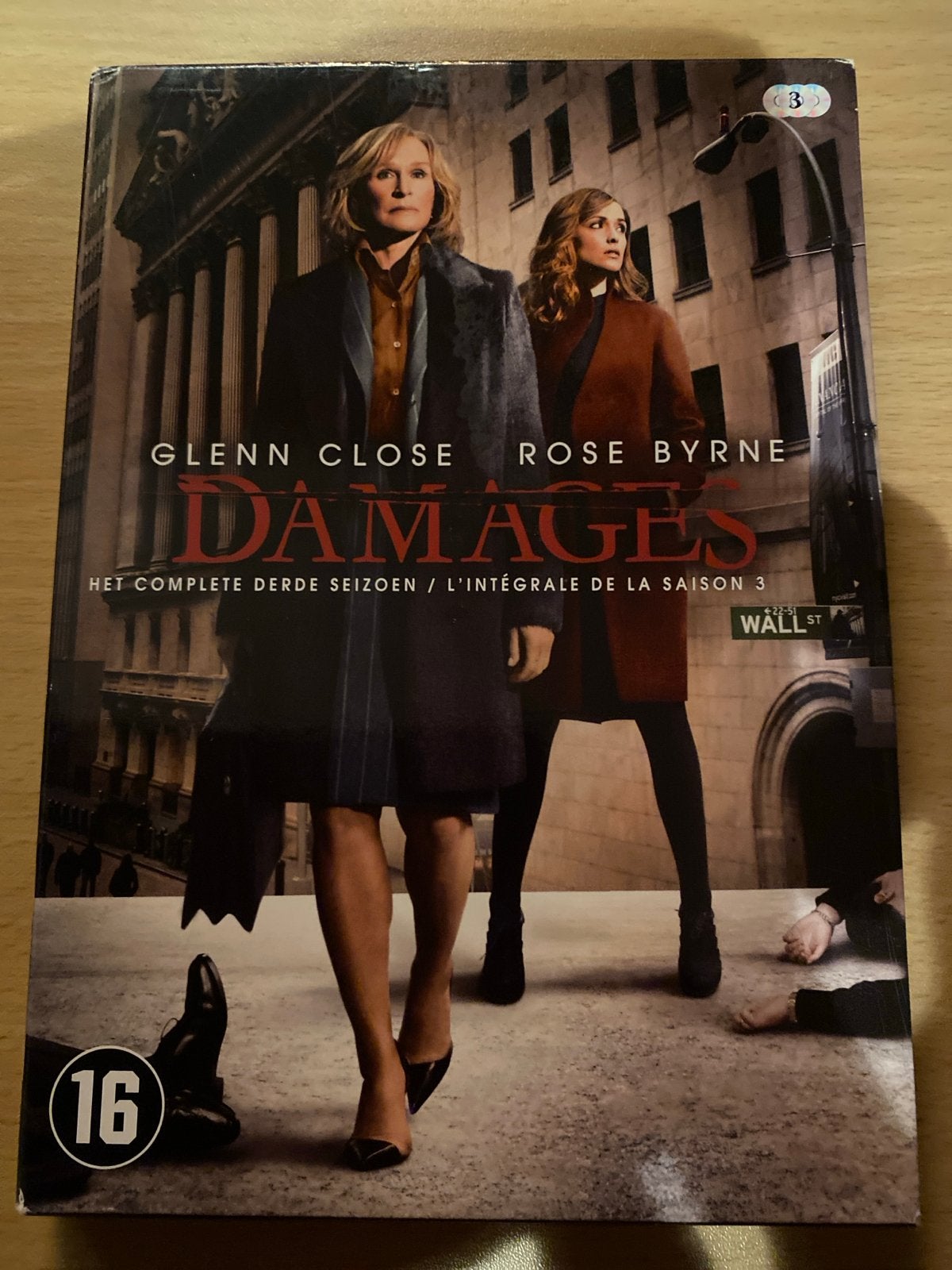 Damages - Het Complete Derde Seizoen (Blu-ray), Cd's en Dvd's, Engels, Vanaf 16 jaar, Nederlands, Ophalen of Verzenden