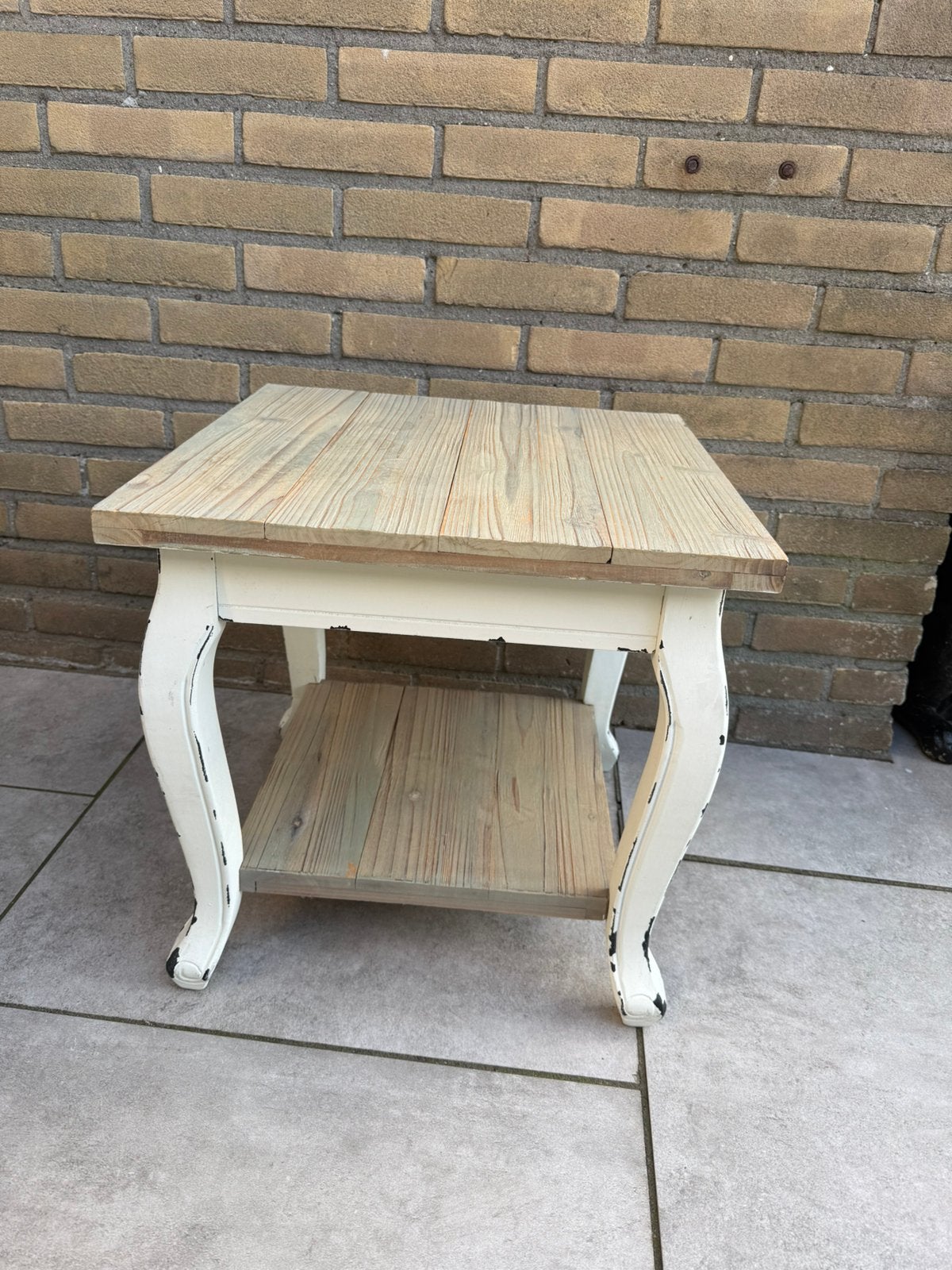 Twee leuke tafeltjes 45x45x45, Huis en Inrichting, Tafels | Sidetables, Ophalen, Minder dan 50 cm, Kersenhout, Landelijk
