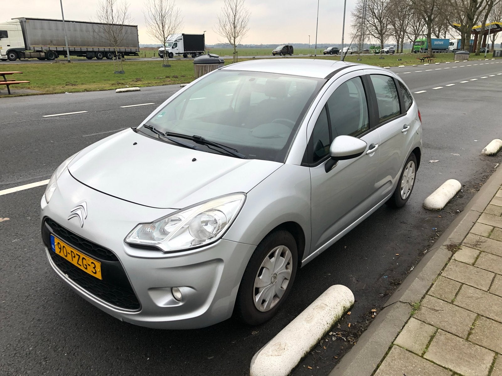 Citroën C3 1.6 Hdif 2011 Grijs, Auto's, Citroën, 28 km/l, 4 cilinders, Origineel Nederlands, 570 kg
