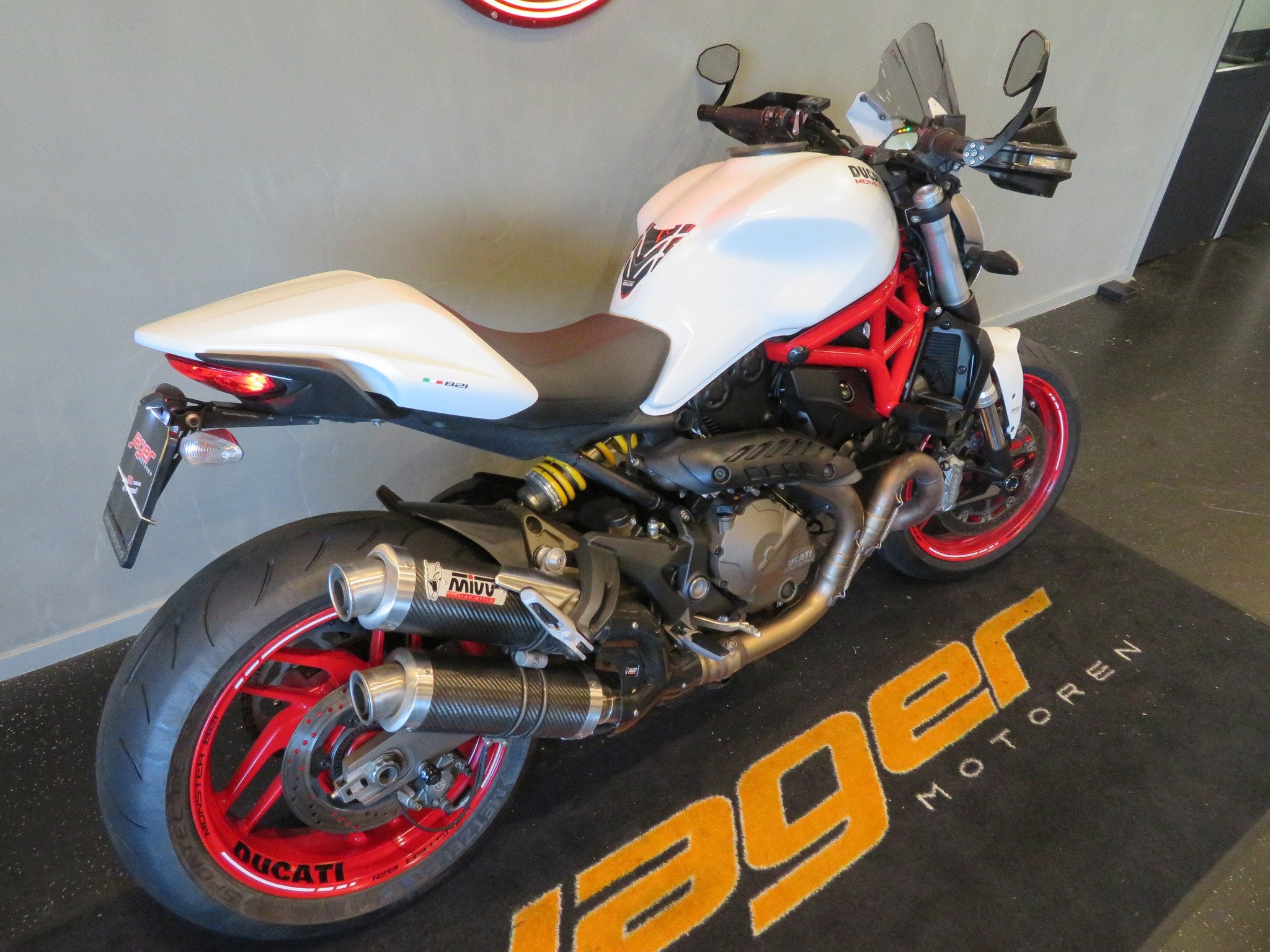 Ducati MONSTER 821 MIVV SUPER GAAF! (bj 2015), Motoren, Bedrijf, Naked bike