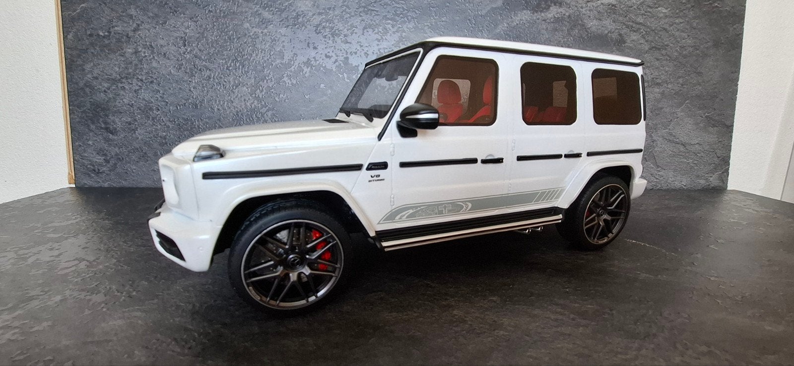 GT SPIRIT MERCEDES G63 AMG, Hobby en Vrije tijd, Modelauto's | 1:18, Ophalen, Zo goed als nieuw, Overige merken