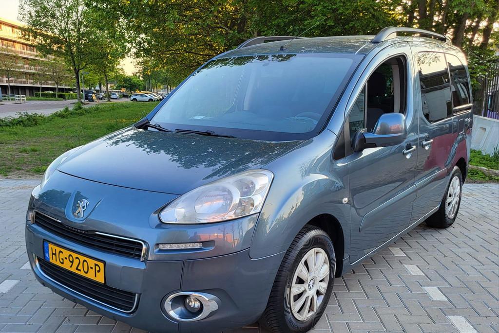Peugeot Partner Tepee 1.6 e-HDi Active, Euro 5, Gebruikt, 4 cilinders, Bedrijf