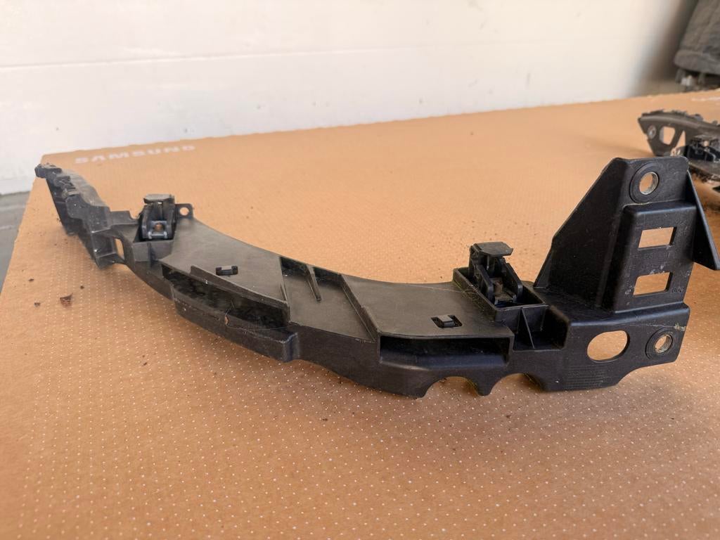 VW Polo koplamp en scherm houder links en rechts, Ophalen of Verzenden, Gebruikt, Links, Volkswagen