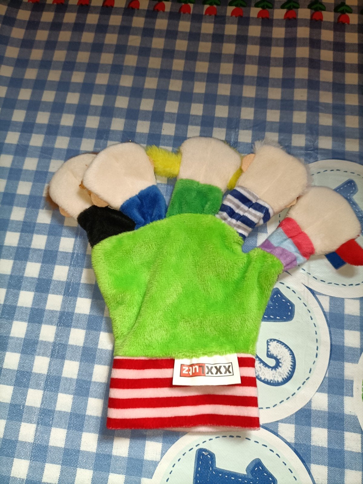 Vingerpopjes aan handpop XXX Lutz, Ophalen of Verzenden, Zo goed als nieuw, Overige typen