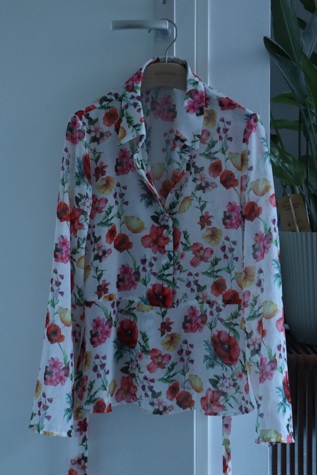 NA-KD Bloemenprint Blouse met Strik - Zo goed als nieuw, Meerkleurig, Ophalen of Verzenden, Zo goed als nieuw, Lange mouw