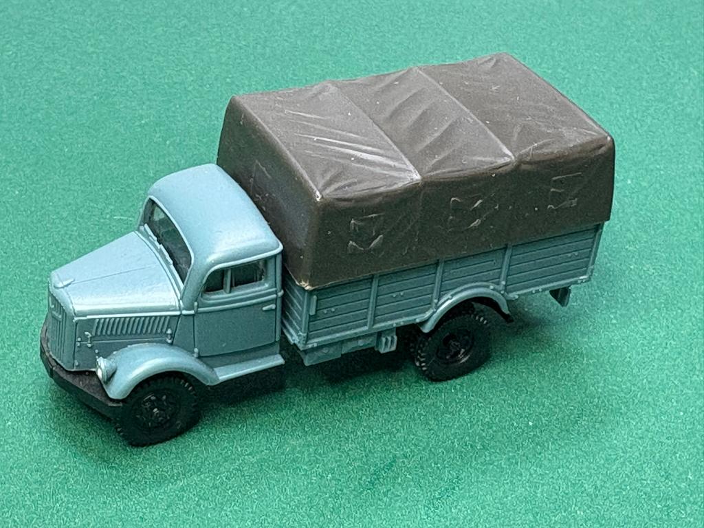 Roco Opel Blitz Pritsche Plane hellgrau/oliv IMG7196/7/8/9, Hobby en Vrije tijd, Modelauto's | 1:87, Ophalen of Verzenden, Zo goed als nieuw