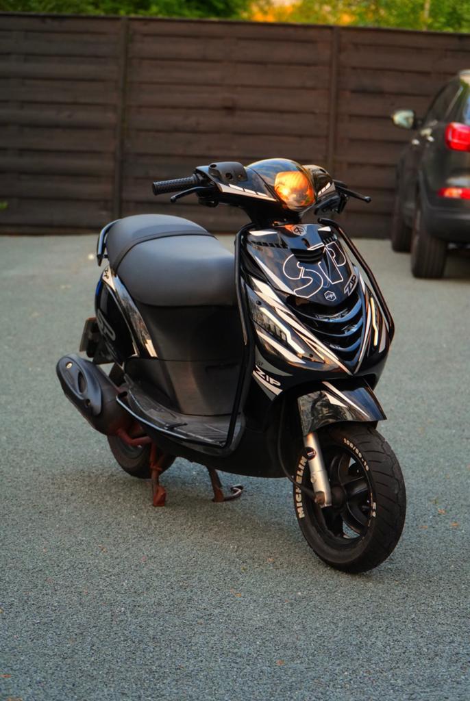 Piaggio Zip 4 Takt 50cc scooter, Fietsen en Brommers, Scooters | Piaggio, Ophalen, Zip, Zo goed als nieuw, Benzine