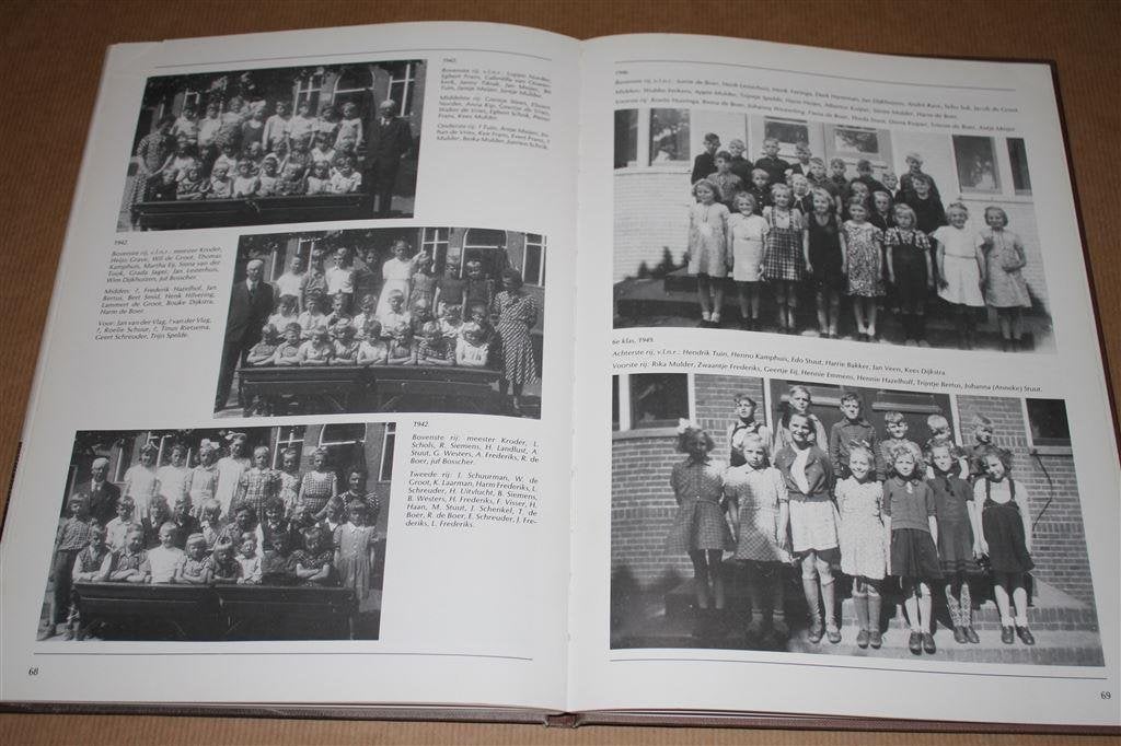 75 jaar openbaar onderwijs Zuidwendingerweg., Ophalen of Verzenden, Zo goed als nieuw