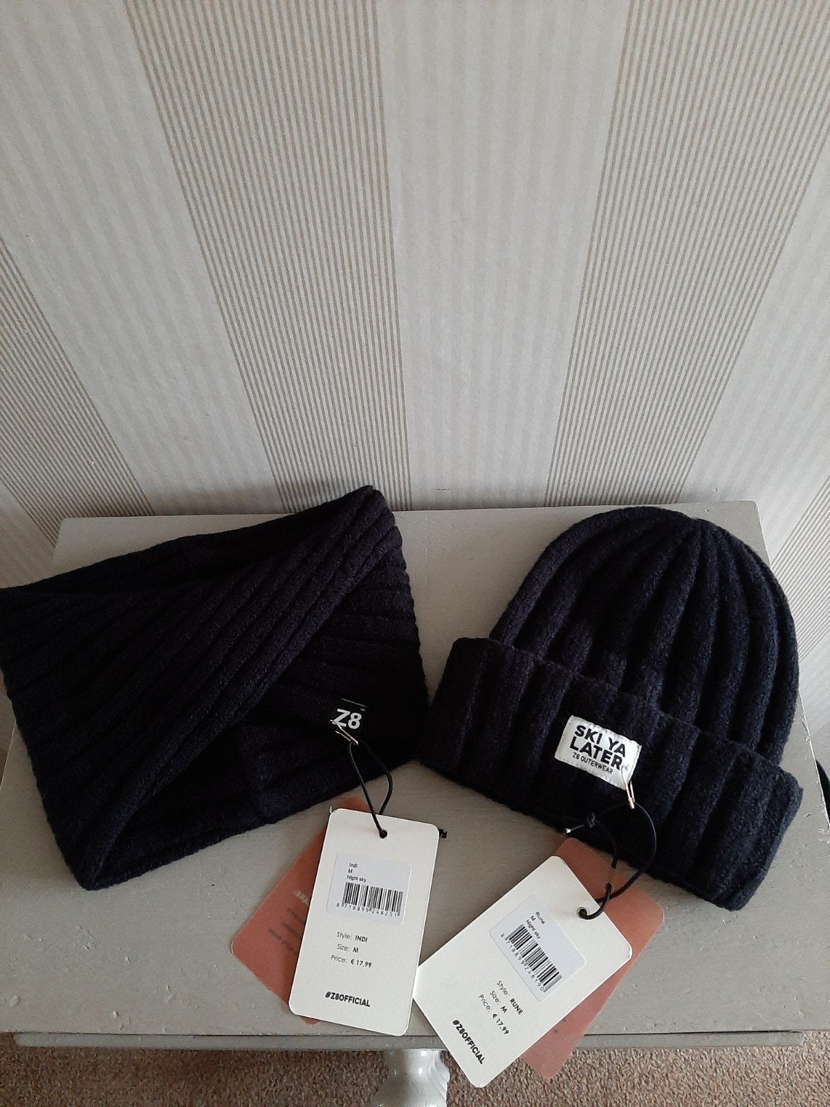 Z8 set muts Rune Hat night sky en sjawl indi maat M Nieuw!, Ophalen of Verzenden