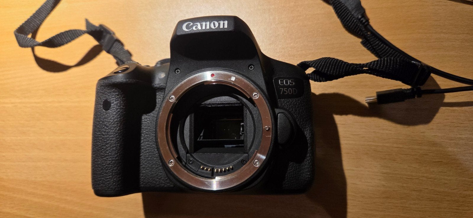 Foto-filmcamera Canon Eos 750d.met extra zoomlens en accesso, Ophalen of Verzenden, Zo goed als nieuw, Spiegelreflex, Canon