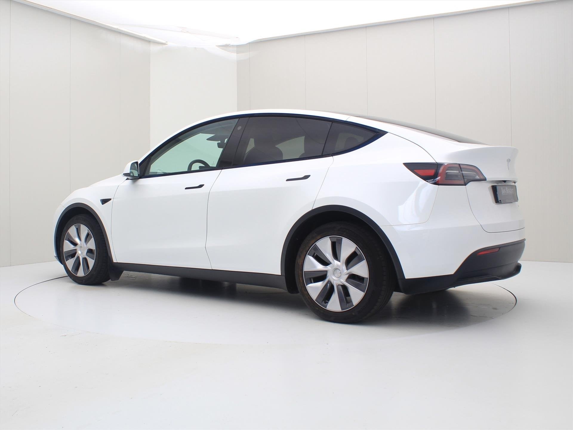 Tesla Model Y Long Range AWD 75kWh 351pk 93.2% SoH [ TREKHAA, Automaat, Gebruikt, Zwart, Wit