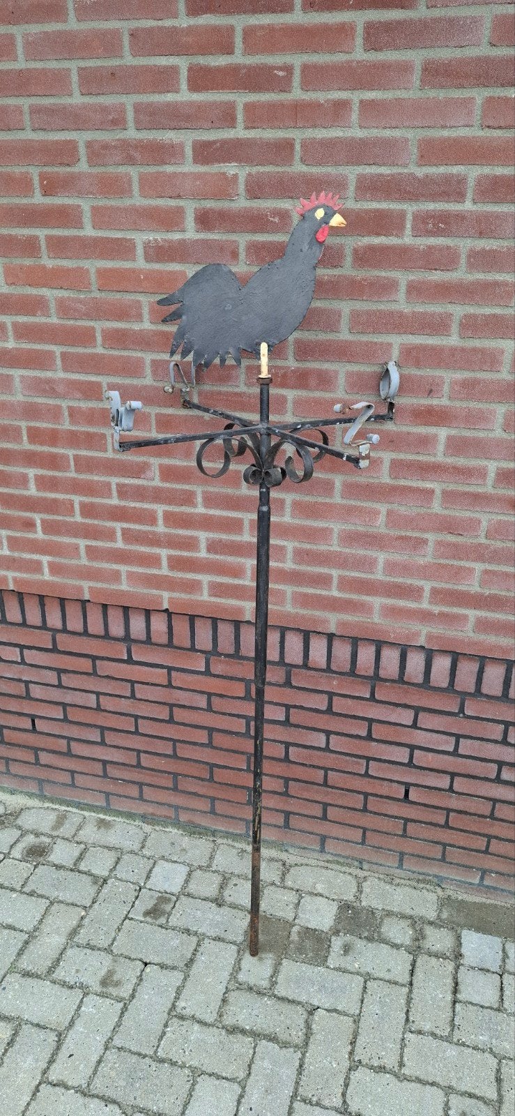 Oude windwijzer met kip, Ophalen, Gebruikt