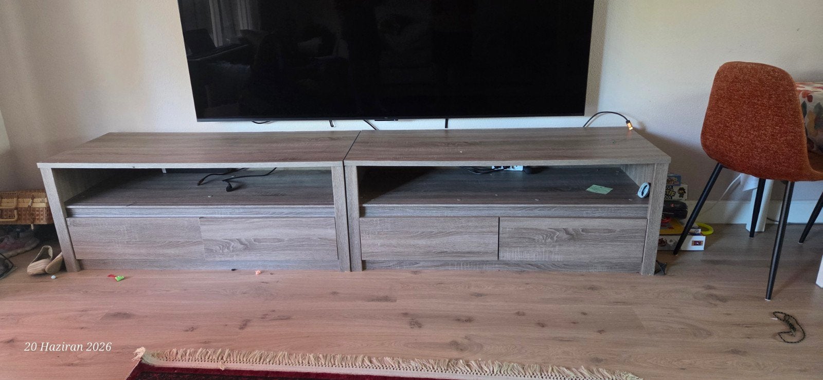 GRATIS - 2x IKEA Besta TV-meubel 120x42x38 cm, Huis en Inrichting, Kasten | Televisiemeubels, Gebruikt, Minder dan 100 cm, 100 tot 150 cm