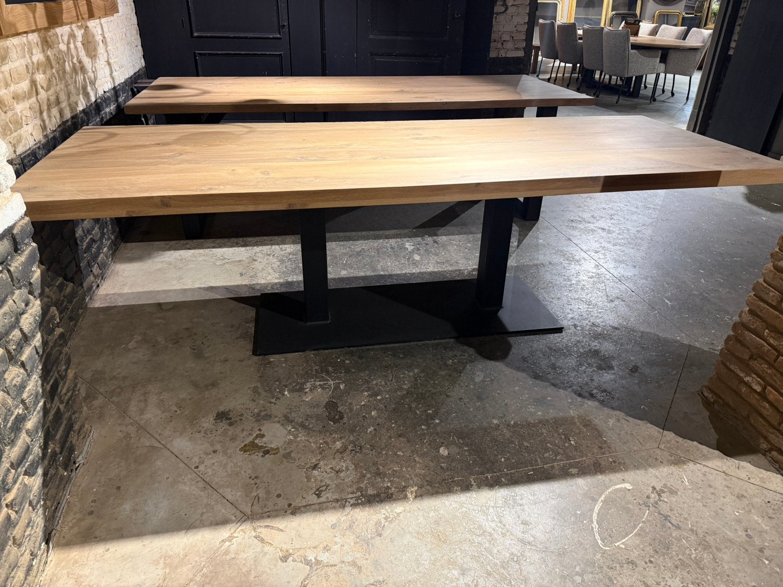 Showroom model grote eettafel massief eiken 260x95, Ophalen, Eikenhout, 200 cm of meer, 50 tot 100 cm