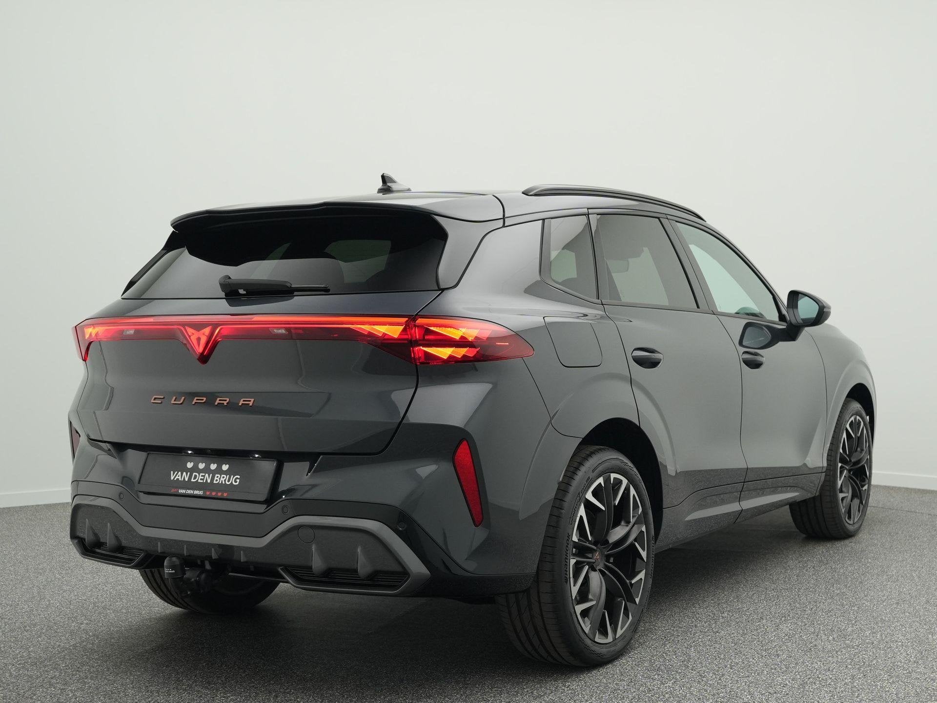 CUPRA Terramar 1.5 TSI e-Hybrid 272pk VZ Limited | Trekhaak, Auto's, 4 cilinders, 2000 kg, 150 min, Alcantara