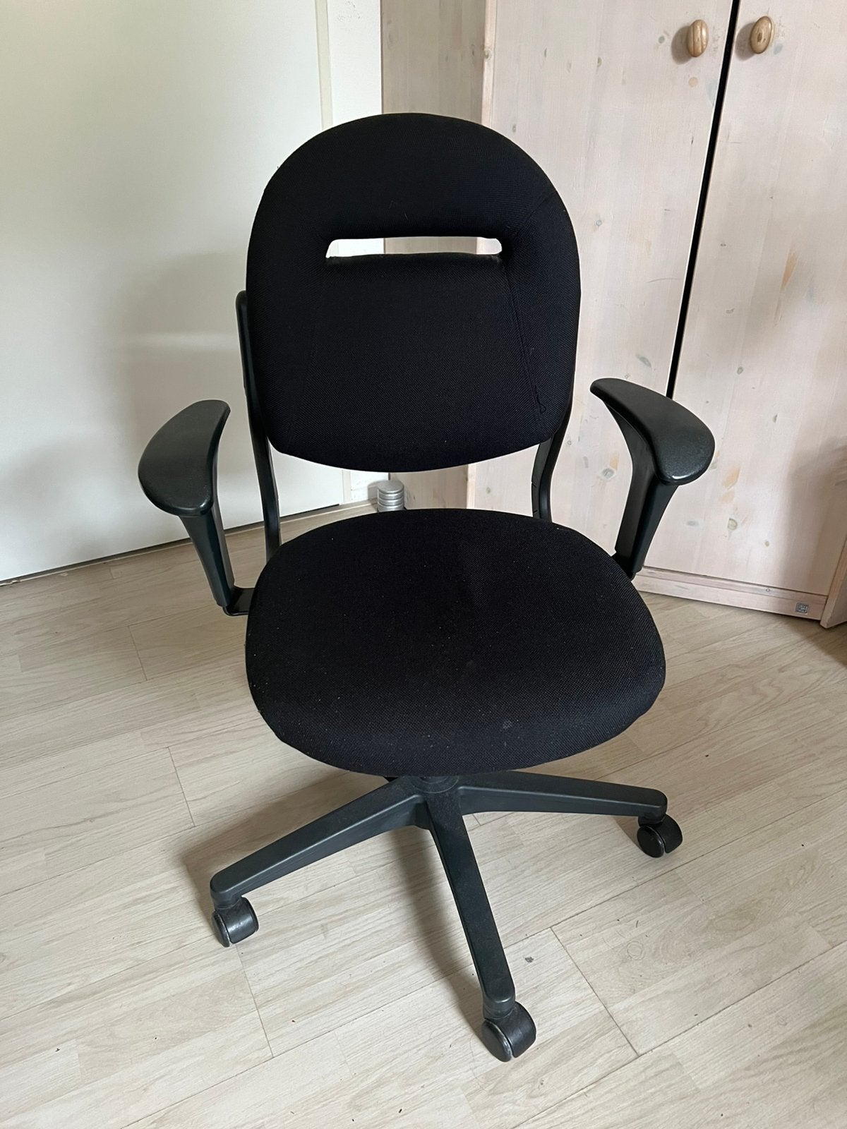 Bureastoel Ahrend, Huis en Inrichting, Bureaustoelen, Ophalen, Zwart