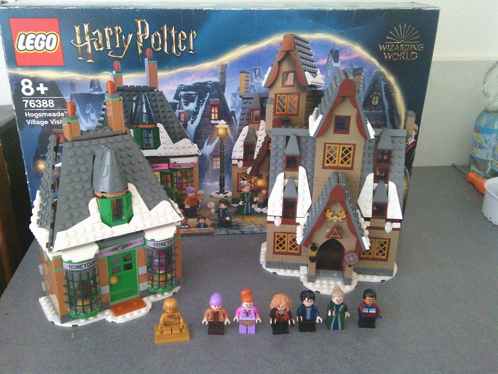Kerst/Winter 76388 Hogsmeade Village Visit, Lego, Harry Potter, Ophalen of Verzenden, Zo goed als nieuw