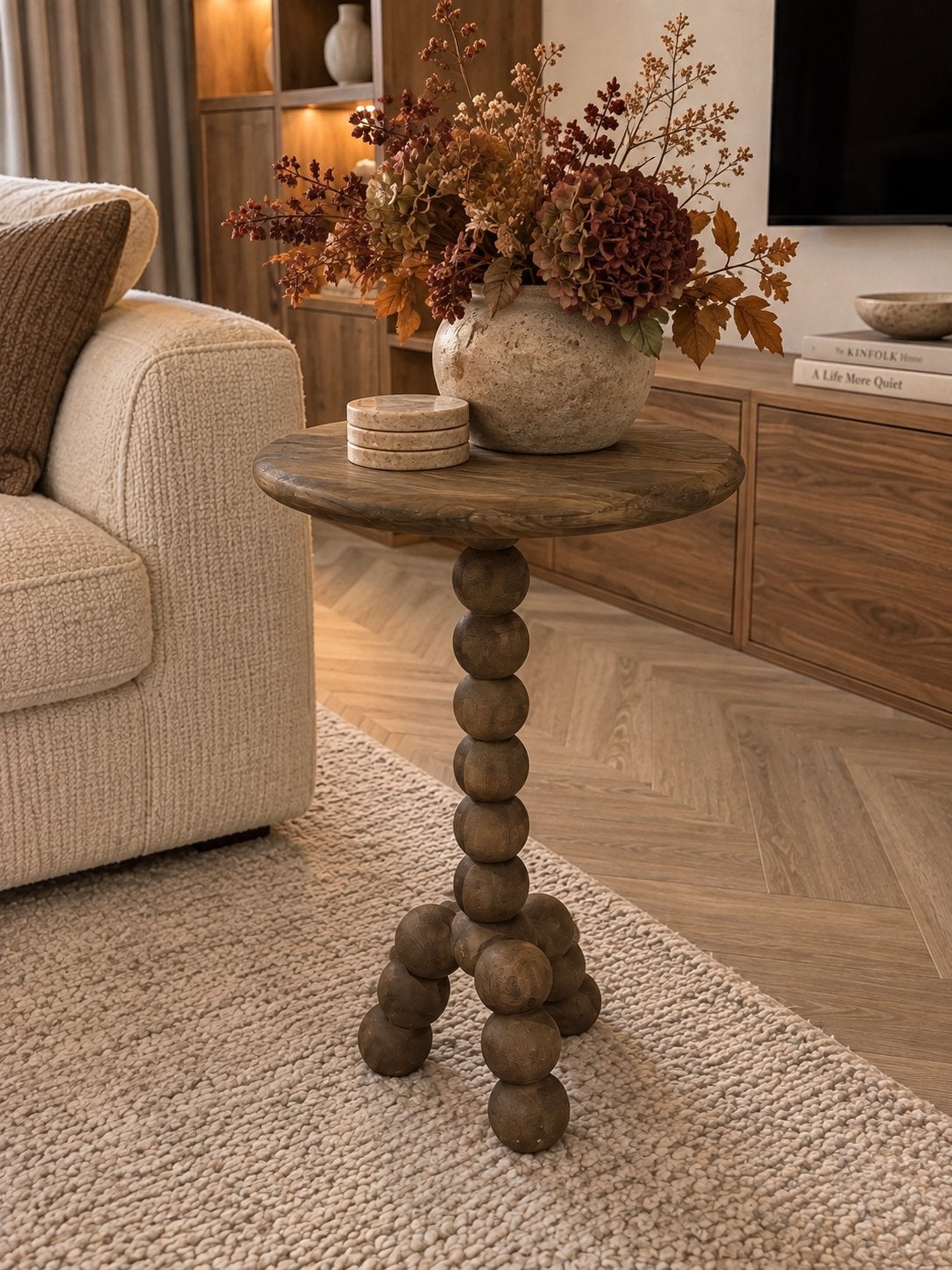 Unieke houten bijzettafel met bolpoot japandi/scandinavisch, Ophalen of Verzenden, Hout, Scandinavisch/Japandi