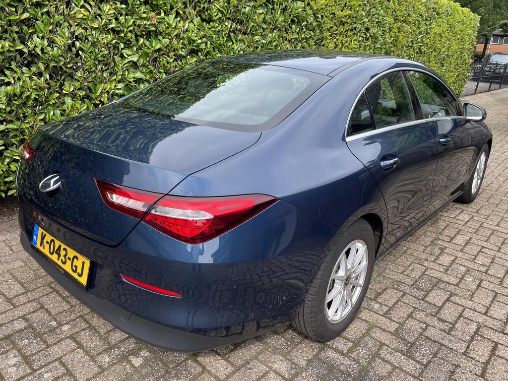 Mercedes-Benz CLA CLA KLASSE 180 AMBITION BUSINESS NIEUWSTAA, Voorwielaandrijving, CLA, 136 pk, Gebruikt