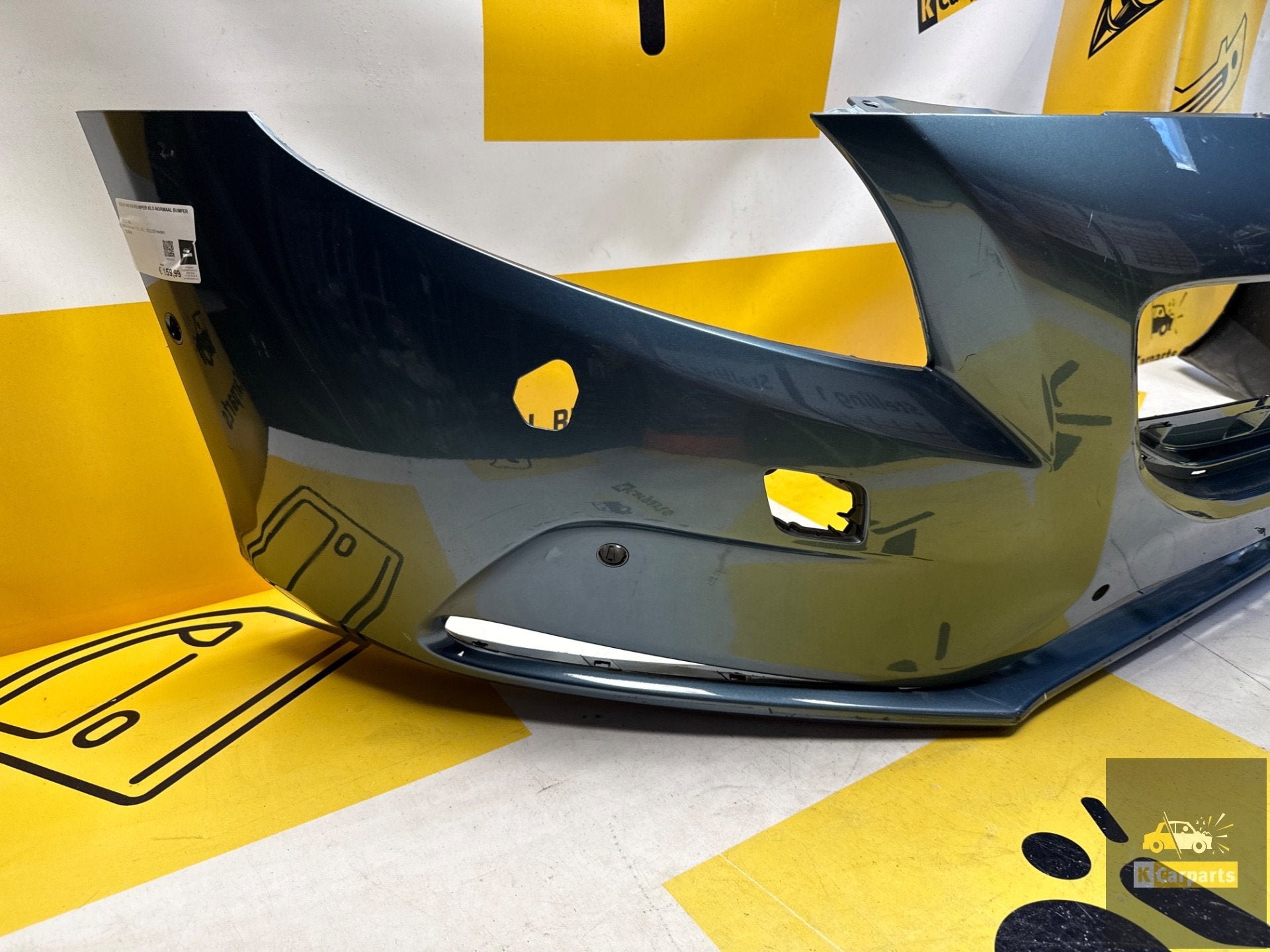 Volvo v40 Voorbumper KLS Normaal bumper, Gebruikt, Gunnar Engellaus vag 8
405 31  Gothenburg, SE, Voor, Info@volvocars.com