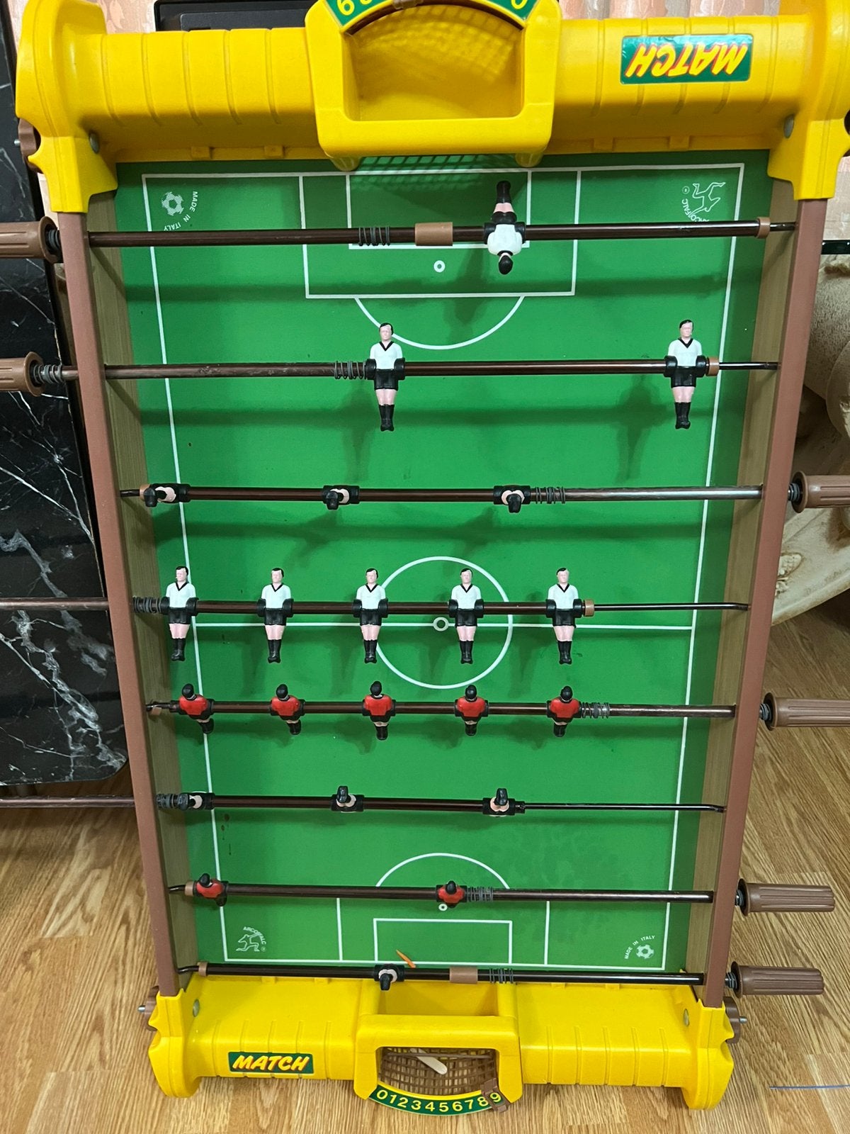 Voetbaltafel, Ophalen, Zo goed als nieuw