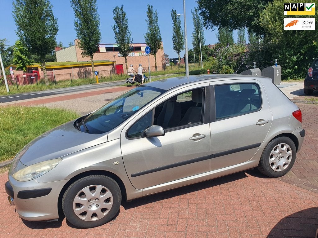 Peugeot 307 1.6-16V XT,ECC, Cruise Control,, Voorwielaandrijving, Gebruikt, 4 cilinders, 635 kg