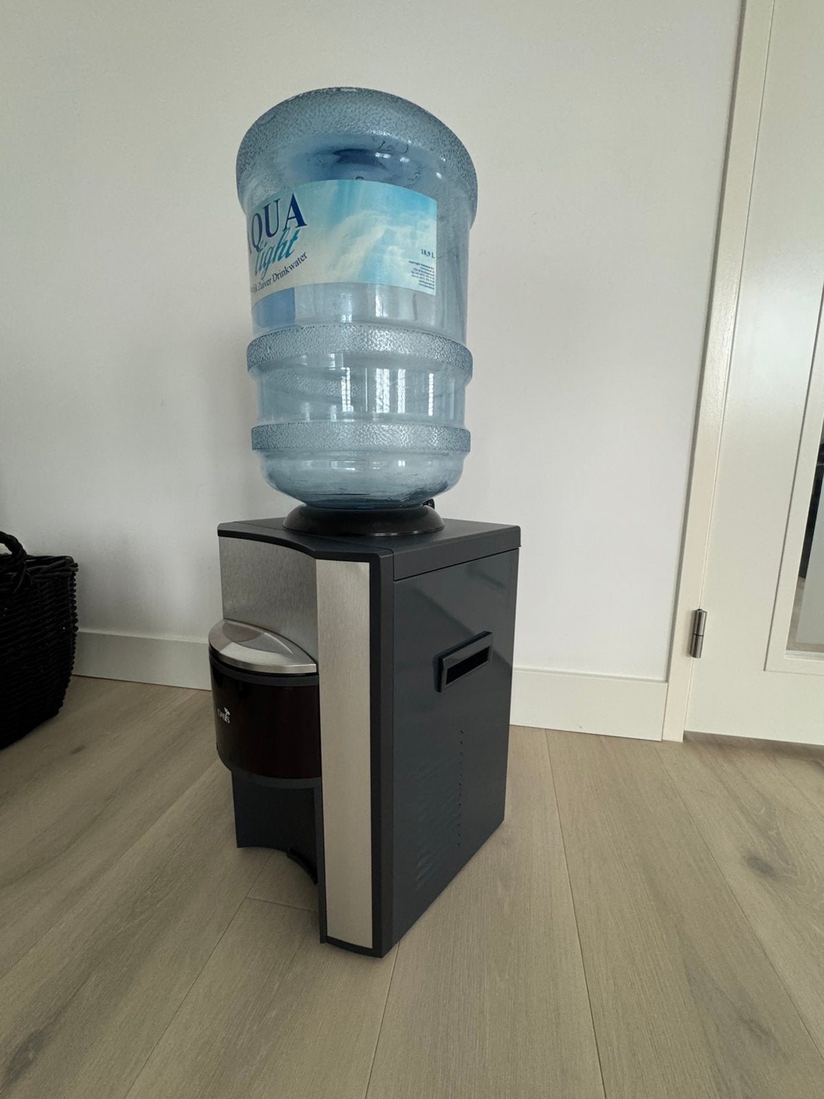 Tafelmodel rvs met zwart delen watercooler/waterkoeler, Ophalen of Verzenden, Zo goed als nieuw