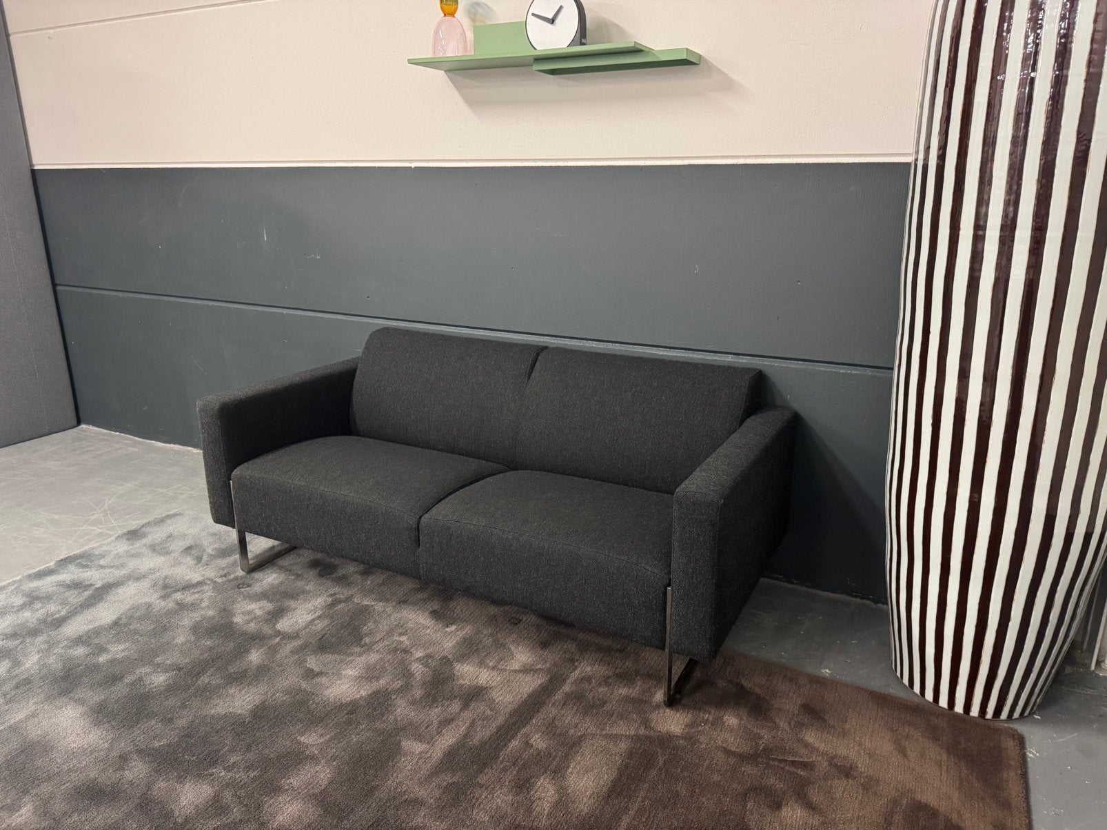 Nieuwstaat Artifort Mare FC305 2.2-zits | Kvadrat Hallingdal, Huis en Inrichting, Banken | Bankstellen, Ophalen, 150 tot 200 cm