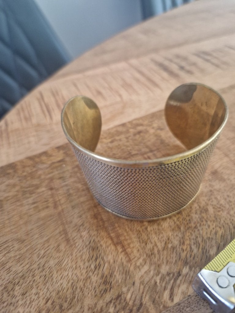 Oude, gold plated armband. Verstelbaar.