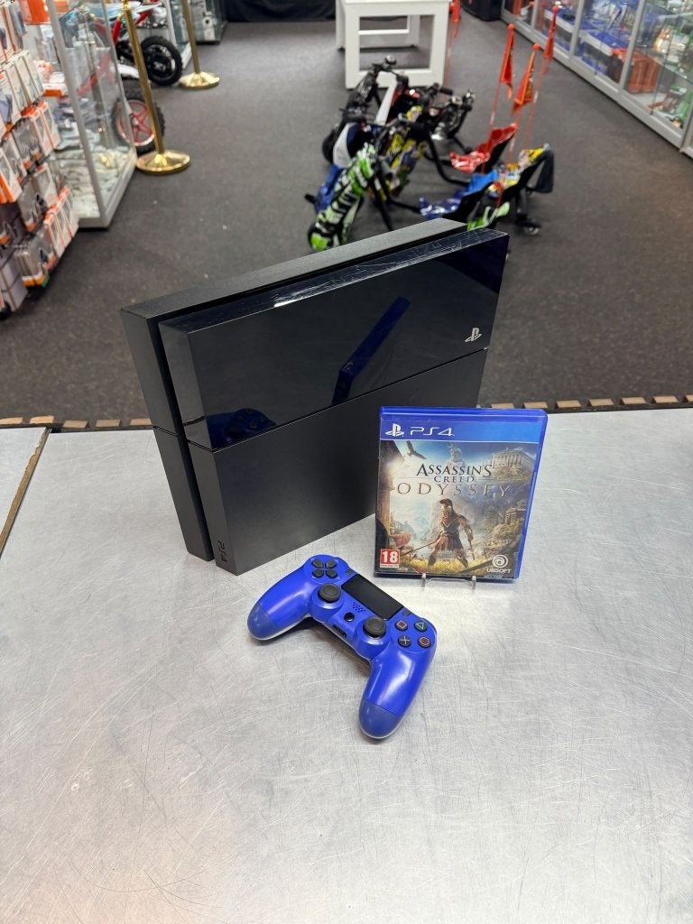 PlayStation 4 500GB + Blauwe controller + Assassin's creed, Avontuur en Actie, Vanaf 18 jaar, ., 1 speler