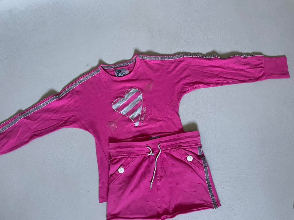Setje flo neisjes kleding 140 roze, Ophalen of Verzenden, Zo goed als nieuw, Meisje