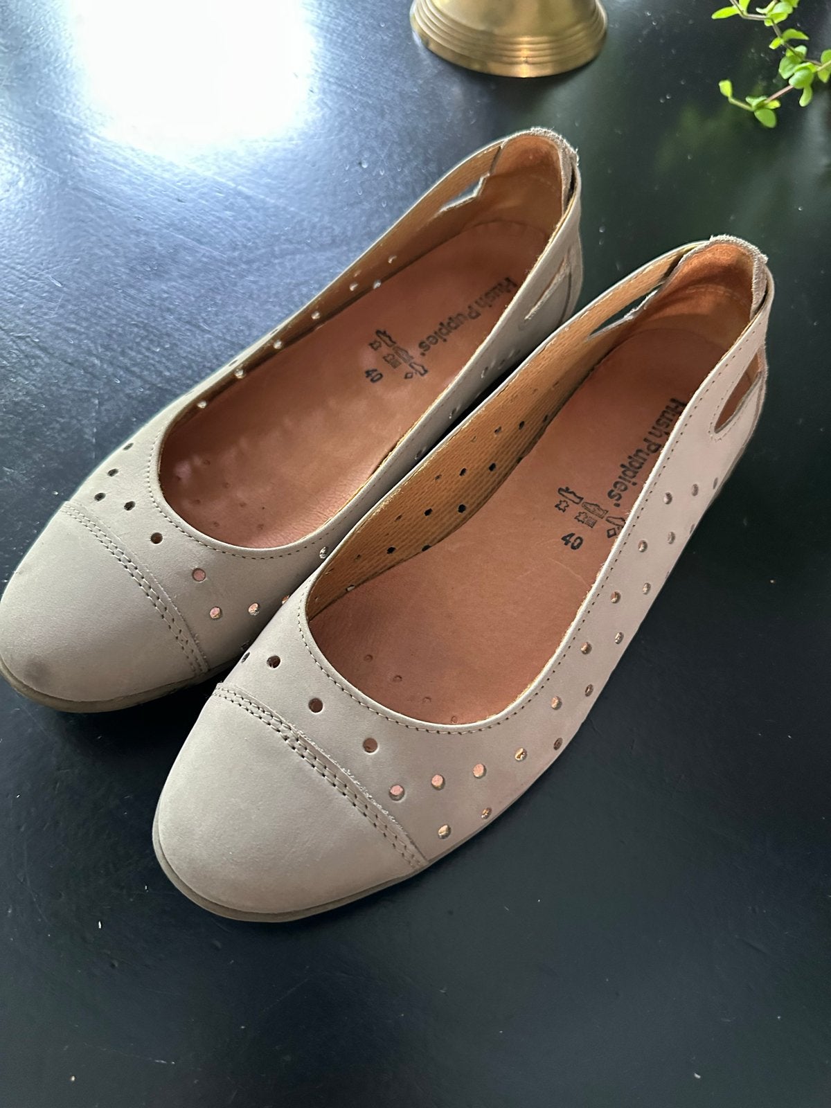 Hush Puppies ballerina instappers mt 40, Kleding | Dames, Schoenen, Beige, Zo goed als nieuw, Ballerina's, Ophalen of Verzenden
