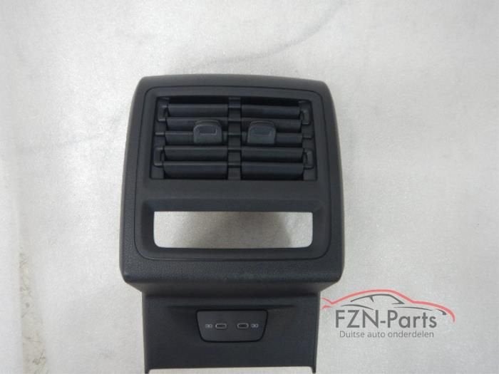 VW Golf 8 Middenconsole Armsteun Achterzijde USB-C, Ophalen of Verzenden, Gebruikt