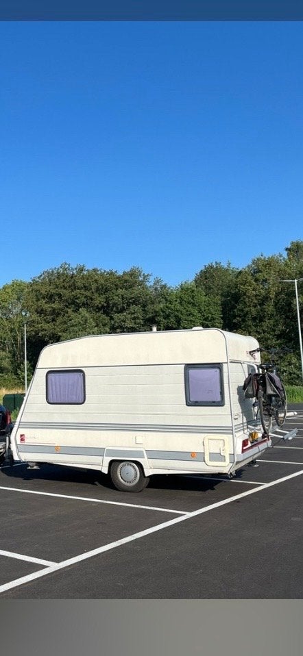 Gruau caravan met z.g.a.n. voortent - Ideaal voor starters!, Particulier, Fietsenrek, Overige merken