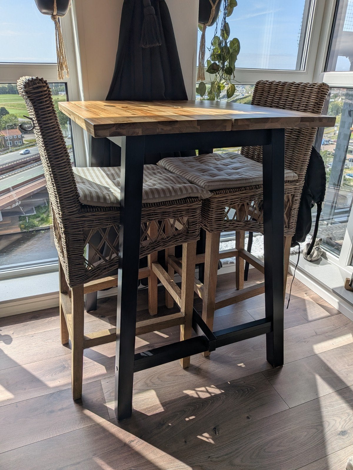 Ikea bar tafel met stoelen en bankje, Huis en Inrichting, Tafels | Eettafels, Ophalen, Zo goed als nieuw, Rechthoekig
