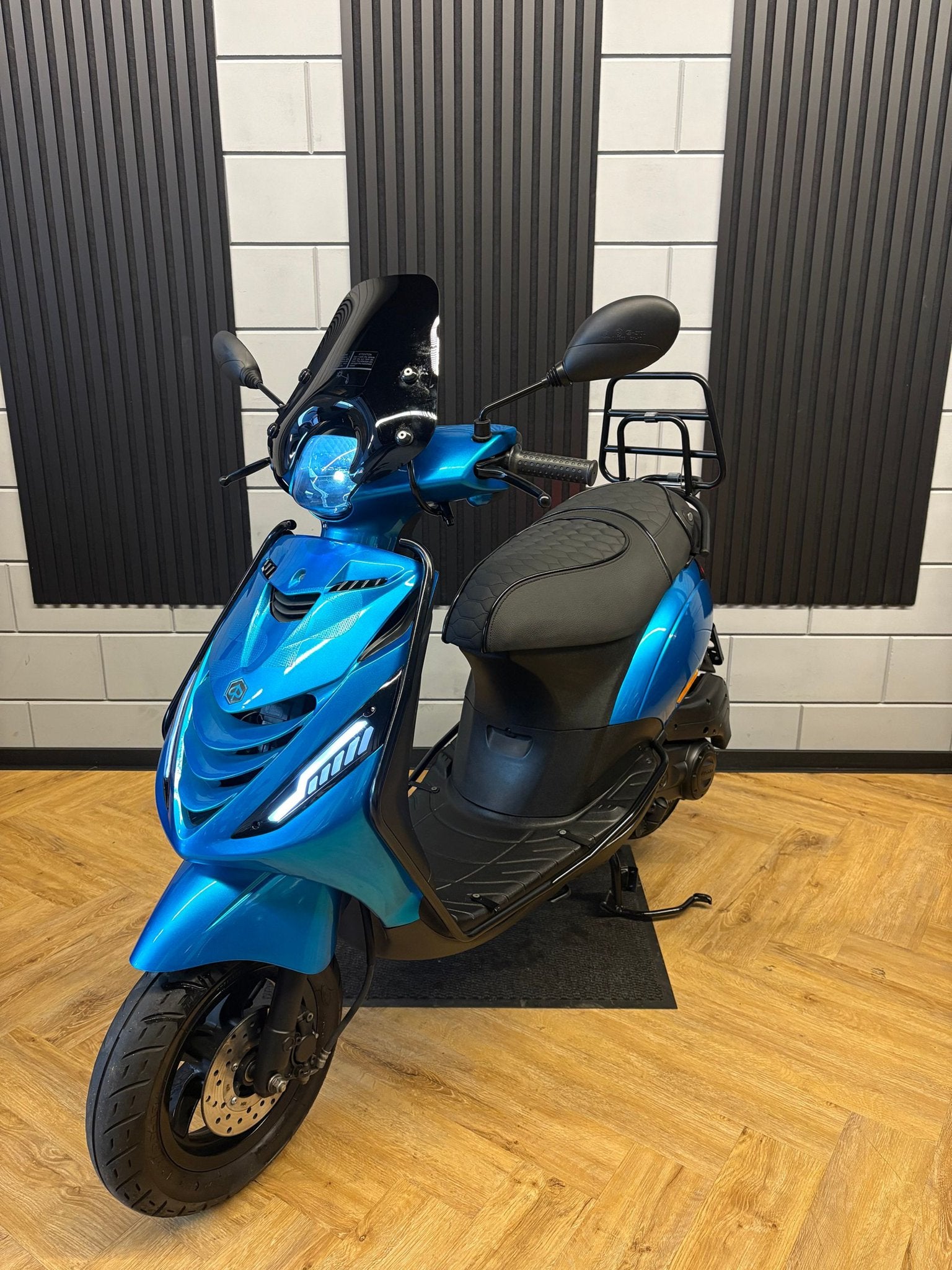 PIAGGIO ZIP 4T 3V BROM 2024 FULL OPTION ICE CANDY BLUE RS, Fietsen en Brommers, -, Maximaal 45 km/u, -, Zip