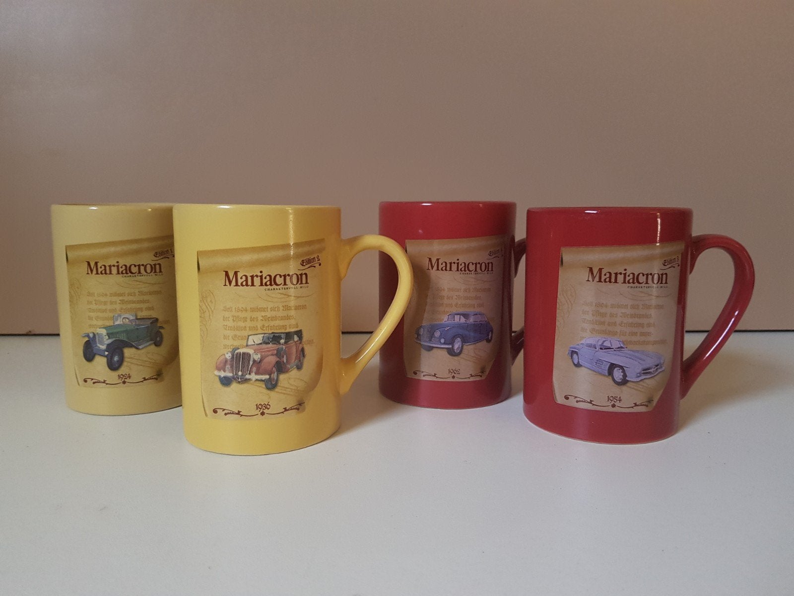 mariacron mokken 4 stuks bekers, Ophalen of Verzenden, Zo goed als nieuw, Overige stijlen, Kop(pen) en/of Schotel(s)