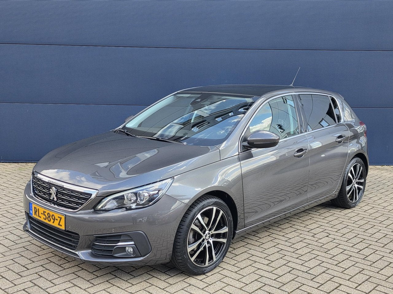 Peugeot 308 1.2 PureTech Allure | Apple Carplay | Panoramada, Auto's, Peugeot, Gebruikt, 1199 cc, 49 €/maand, Handgeschakeld