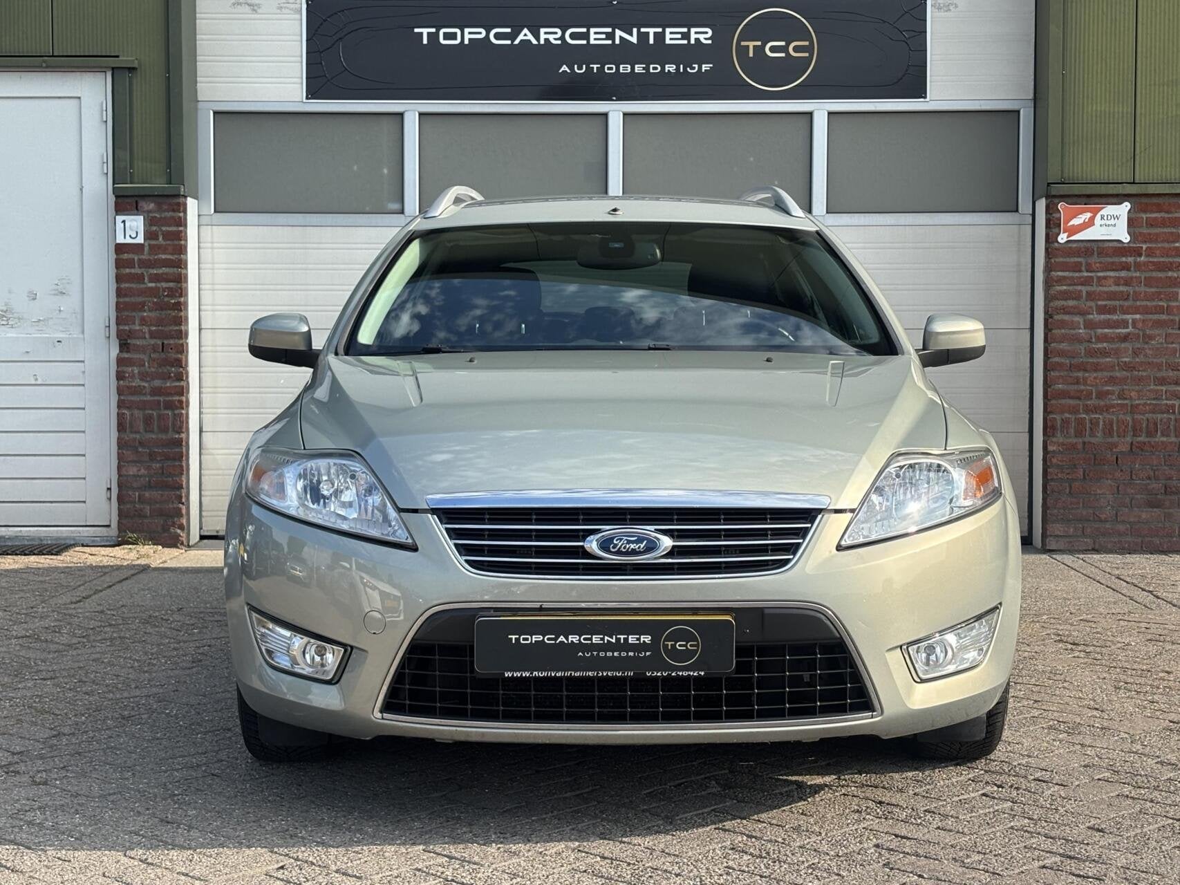 Ford Mondeo Wagon 2.3-16V Ghia/AIRCO/STOELV/CRUISE/PARKS/APK, Auto's, Ford, Gebruikt, 4 cilinders, Mondeo, 160 pk