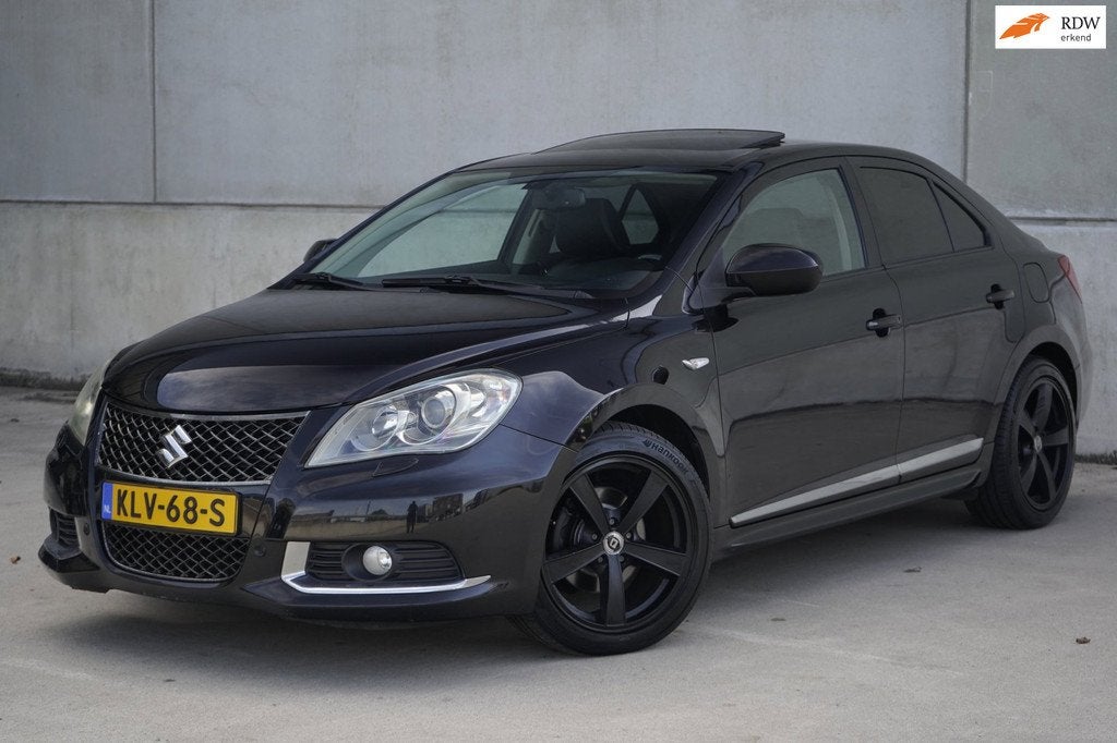 Suzuki KIZASHI 2.4 Sport 178pk 4x4 Automaat, Leder, Dakje, Auto's, Suzuki, Automaat, Euro 5, Gebruikt, Zwart