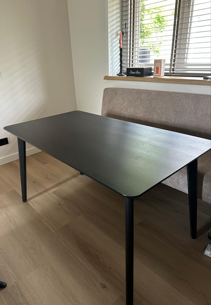 Moderne zwarte eettafel - zo goed als nieuw, Ophalen, 100 tot 150 cm, 50 tot 100 cm, Zo goed als nieuw