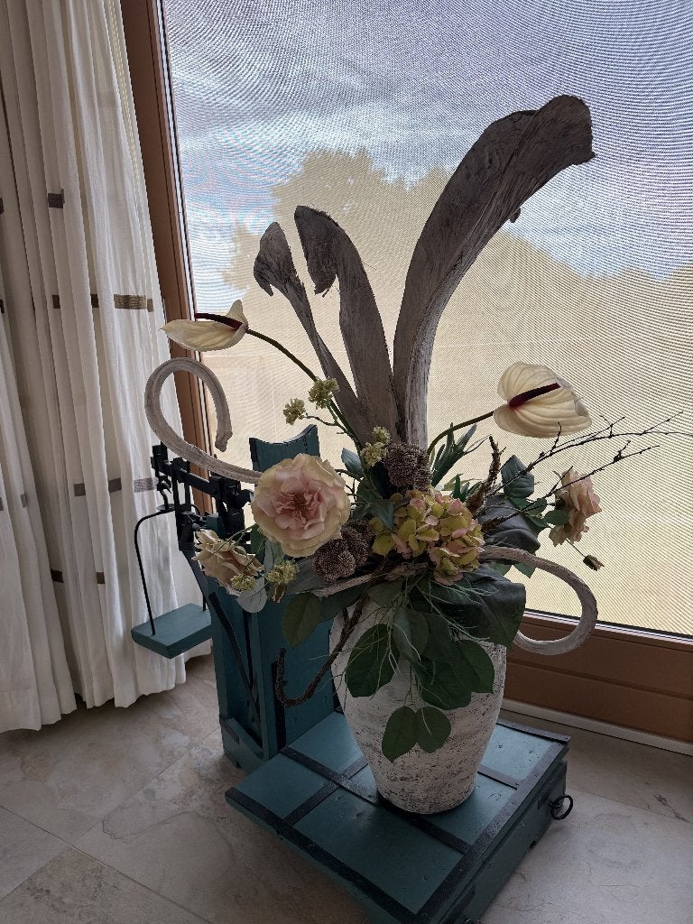 antieke bascule met nep amfora en droogboeket, Antiek en Kunst, Curiosa en Brocante, Ophalen