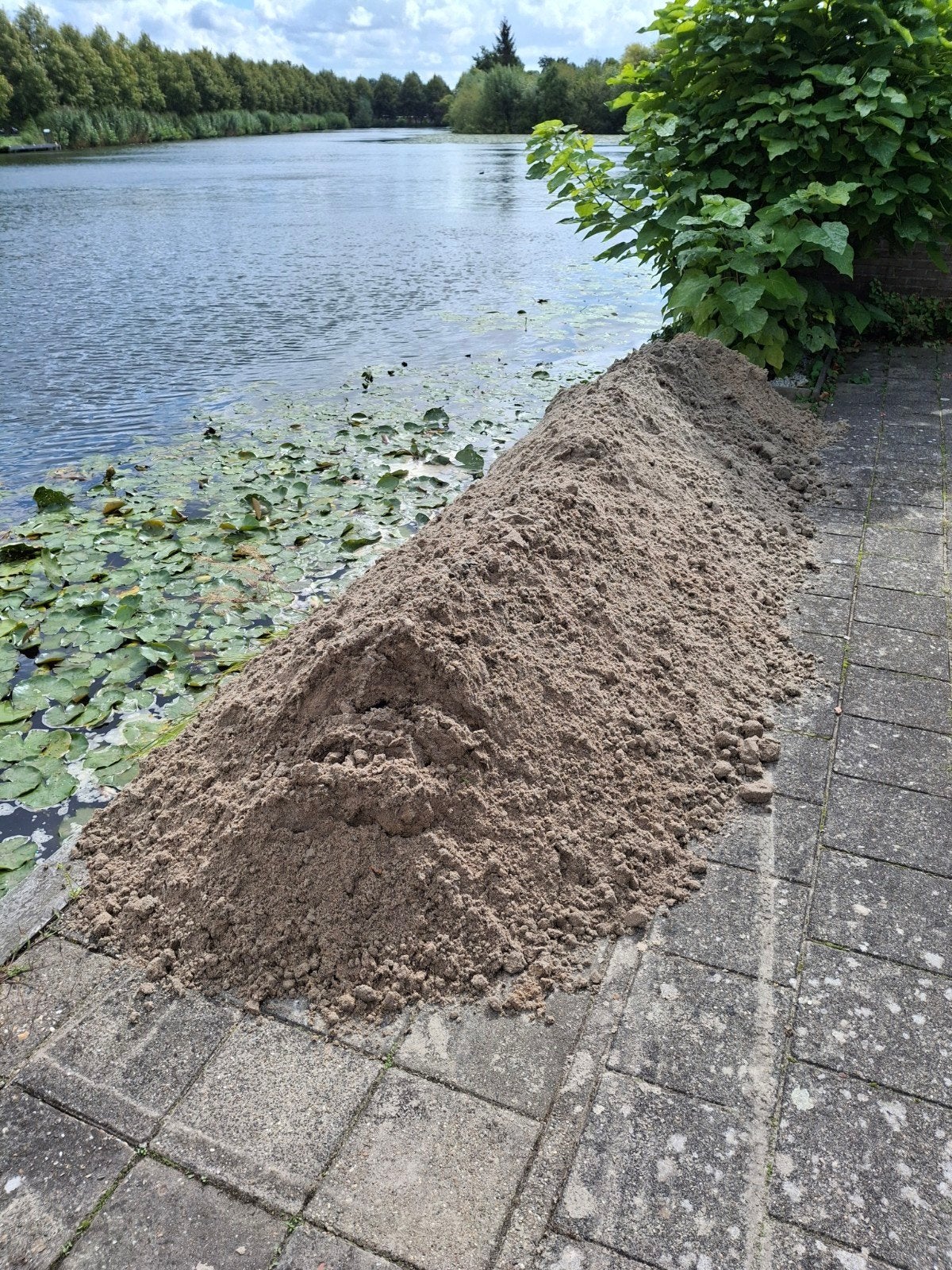 Gratis: Ophoogzand / Straatzand - Ongeveer 1m3, Tuin en Terras, Zand, Ophalen, Gebruikt, Straatzand