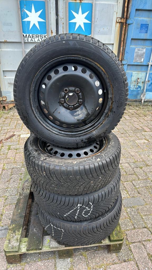 Velgenset 205/55r16, Ophalen